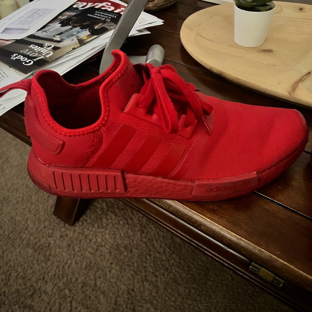 Adidas NMD R1 scarlet color size 10.5
